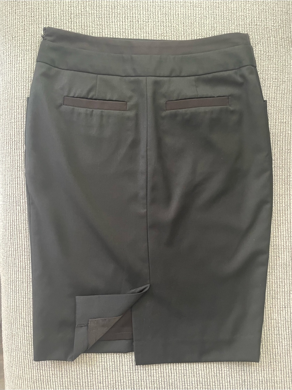 Ted Baker London Pencil Skirt with front button details - Picture 9 of 9